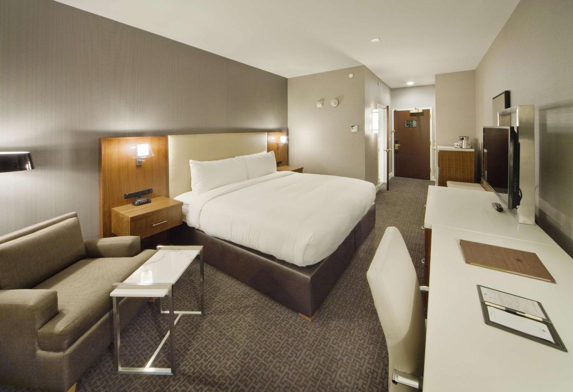 Doubletree By Hilton Nanuet Hotel Exterior foto