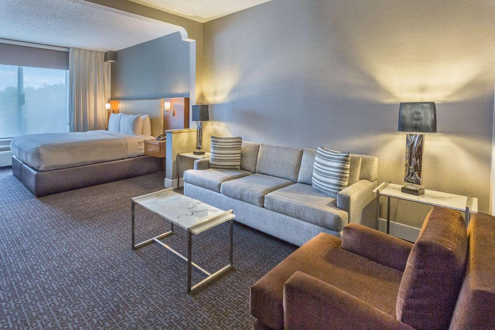 Doubletree By Hilton Nanuet Hotel Exterior foto